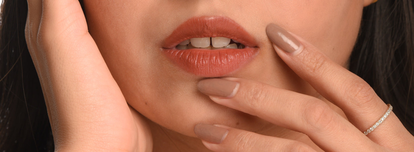 SAKHI SEMI-MATTE BUILDABLE LIPSTICK