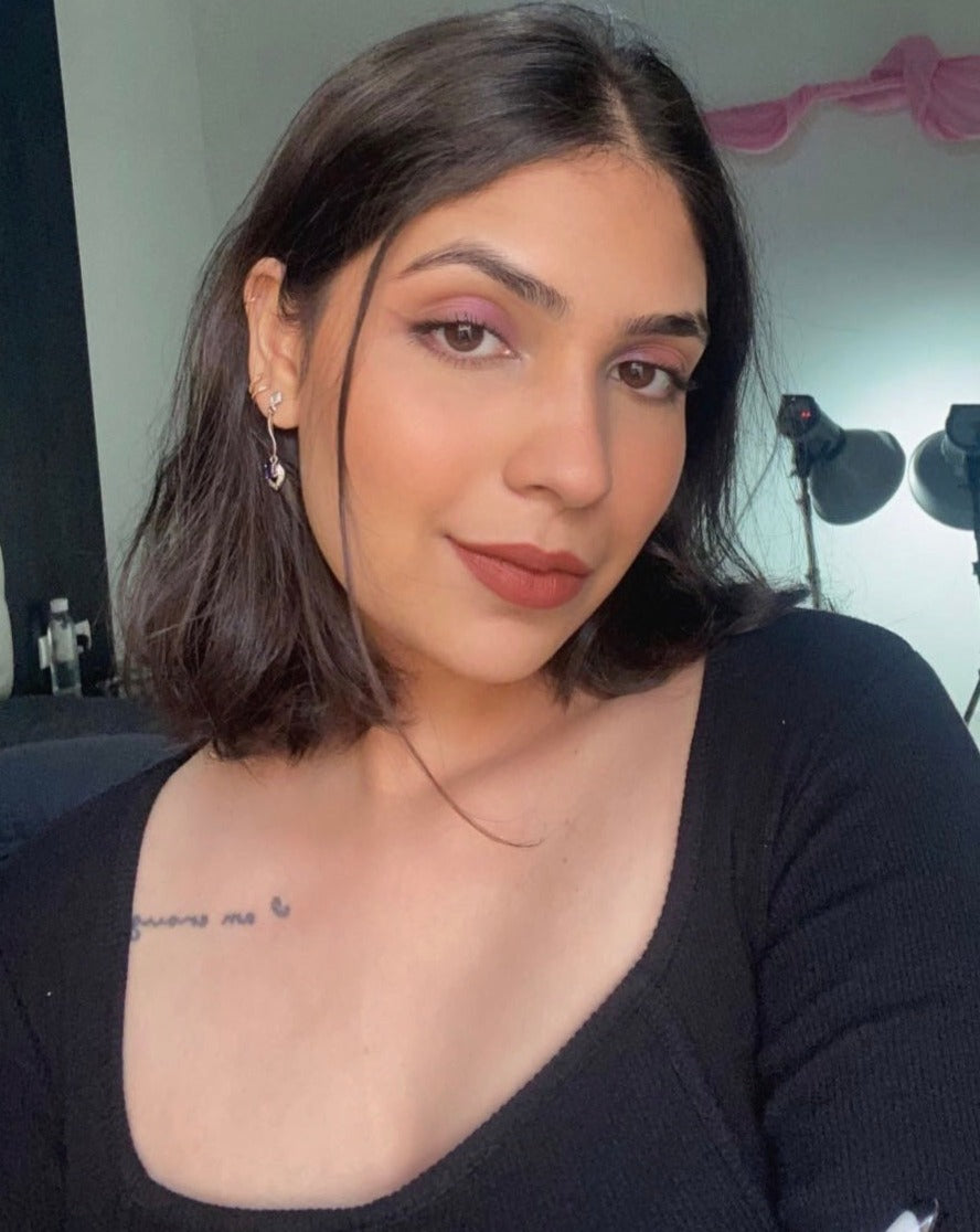 SAKHI SEMI-MATTE BUILDABLE LIPSTICK